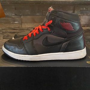 Jordan 1 Retro High Black Satin Gym Red